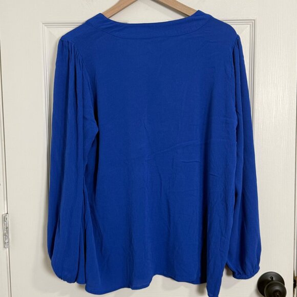 Torrid Blouse Womens 0 Blue V Neck Boho Classic Preppy Vacation Evening - Picture 2 of 9